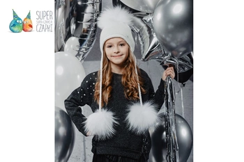 Jamiks BASIA czapka z trzema pomponami warkocze ecru