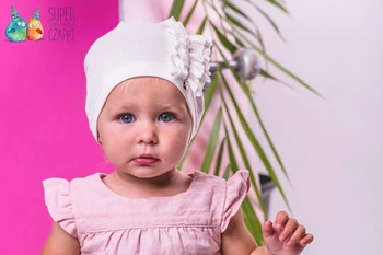 Jamiks ELIA czapka dla dziewczynki na wiosnę falbanka jasny róż